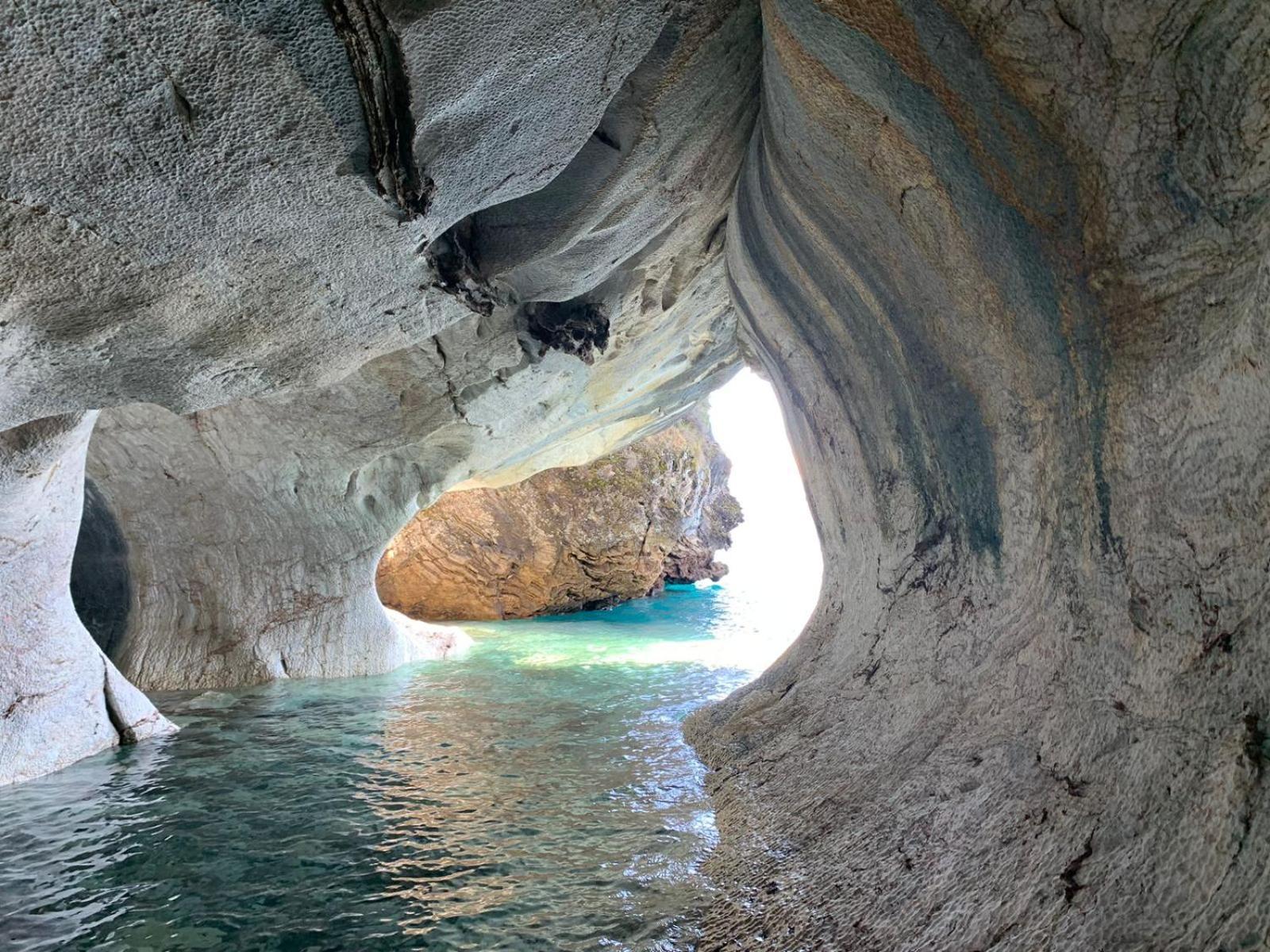 Cabana Cavernas Austral Puerto Sanchez Villa Luaran gambar